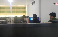 Khám xét căn nhà nghi điểm lừa đảo cách UBND quận 12 100 mét