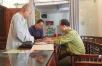 Khỉ xổng chuồng ở Chùa Pháp Huyền cắn người bị thương