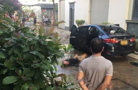 Xe xử lý bom mìn được điều động trong vụ ô tô phát nổ, người phụ nữ bị bỏng