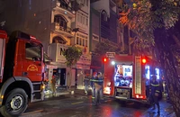 Cháy nhà hàng ở trung tâm TP.HCM, nhiều người hoảng loạn bỏ chạy
