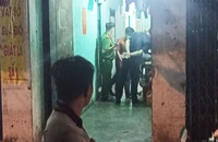 Nam tài xế tử vong trong tư thế treo cổ ở phòng trọ
