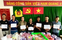 Bắt khẩn cấp ông chủ cho vay lãi nặng thuê 7 đàn em chuyên tạt sơn, đòi nợ