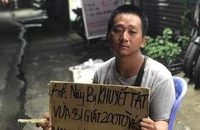 Làm rõ vụ thanh niên 30 tuổi bị giật gần 200 tờ vé số