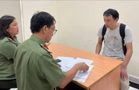 Công an bắt, trục xuất 1 người Trung Quốc bị truy nã quốc tế