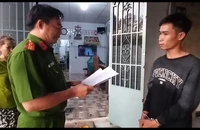 Băng giật 3 sợi dây chuyền vàng, bạch kim trong ngày mùng 3 Tết