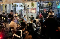 Hàng chục người ở Tân Phú bị bắt vì tổ chức và cá độ bóng đá mùa Euro