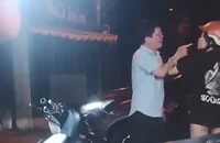 Lời kể của nhiều người chứng kiến vụ việc cô gái bị xe ô tô đẩy đi 1km ở Tân Bình