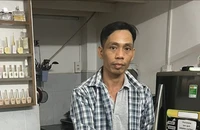 Chạy từ Nhà Bè tới Bình Chánh để trộm đồ ở 2 quán cà phê