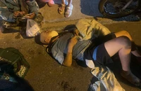 Tìm thân nhân, lai lịch người đàn ông bị thương nặng sau tai nạn ở Bình Thạnh