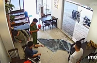 Bị phản ứng vì chọc ghẹo cô gái, quay qua đập phá quán ở Tân Bình