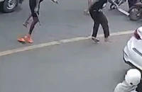 Công an truy xét nhóm thanh niên đánh nhau loạn xạ trên đường ở Hóc Môn