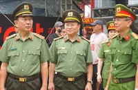 Thứ trưởng Trần Quốc Tỏ kiểm tra chương trình Vinh quang Công an nhân dân Việt Nam