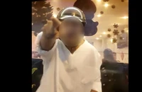 Vô tình nhìn người đi đường, tài xế công nghệ bị chặn lại đập phá xe ở quận 5