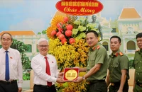 Đoàn đại biểu quốc hội TP.HCM chúc mừng Công an TP.HCM nhân kỷ niệm 80 năm Ngày truyền thống Công an nhân dân