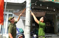 Công an 168 xã, phường, đặc khu đồng loạt ra quân xử lý quảng cáo trái phép
