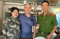 Công an phường Tân Thành giúp Việt kiều Pháp tìm lại cô ruột sau hơn 10 năm xa cách