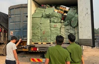 Công an TP.HCM buộc tiêu hủy hơn 28,8 tấn vú heo, lạp xưởng nướng đá không nguồn gốc