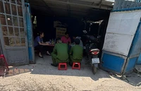 Nghi chồng tự thiêu sau mâu thuẫn khiến vợ và con trai bị bỏng