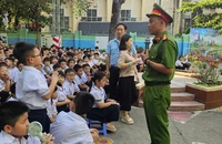 Công an cảnh báo nguy cơ tai nạn do 'độ chế' xe đạp điện
