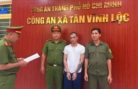 Công an xã Tân Vĩnh Lộc khởi tố 13 người về tội sử dụng trái phép chất ma túy