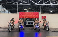 Công an quận Bình Thạnh xử lý nhiều người vi phạm giao thông trong ngày đầu ra quân 