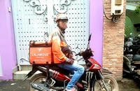 Tìm tài xế công nghệ bị lừa khi đưa tiền ứng trước cho khách 