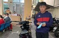 Tìm người đàn ông gây tai nạn khiến thanh niên dập lá lách 