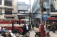 Cháy căn nhà 5 tầng trong hẻm ở Phú Nhuận