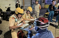 Vi phạm nồng độ cồn, vừa ghi hình CSGT vừa nói ‘tôi rất hối hận’