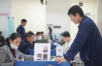 Nghe đồn trên mạng, người dân Quảng Ngãi ồ ạt đi đổi giấy phép lái xe