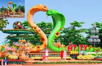 Linh vật rắn tỉnh Quảng Ngãi tạo hình thành trái tim