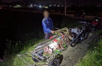 Đang trộm sắt của dự án ở Quảng Ngãi thì gặp công an tuần tra