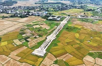 Đầu tư 34 tỉ đồng làm đường dẫn ra giữa ruộng