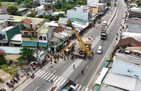 Hiện trường vụ xe tải tông nhà dân làm 4 người thương vong ở Quảng Ngãi