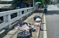 Tìm thân nhân của bé sơ sinh được phát hiện ở rạch Cầu Sơn, Bình Thạnh