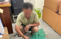 Đang chở 2 con tê tê đi bán thì bị phát hiện