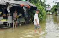 Quảng Ngãi: Kiệt sức vì mưa lũ thất thường, loay hoay 1 tuần 3 lần dọn lũ