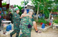 Quảng Ngãi bắt đầu di dời dân tránh bão số 13 