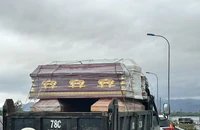 Hình ảnh xót xa từ rốn lũ Hòa Thịnh, Đắk Lắk