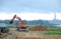 Quảng Ngãi tìm giải pháp gỡ 'nút thắt' cho loạt dự án hạ tầng trọng điểm