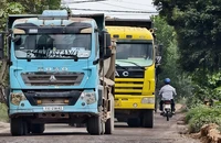 CSGT Gia Lai siết quản lý xe ben phục vụ dự án Cảng hàng không Phù Cát
