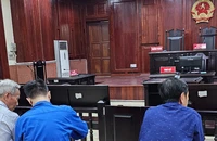 Một vụ lừa đảo chạy chức khó tin 