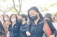 Vụ nam sinh lớp 8 bị đánh tử vong: Tòa yêu cầu bị cáo diễn lại cú đấm chết người