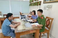 Quảng Ninh tìm nạn nhân vụ cán bộ ngân hàng lừa 80 tỉ đồng