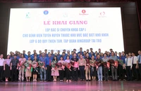 Một kèm một, bồi dưỡng bác sĩ trẻ tình nguyện về vùng đặc biệt khó khăn
