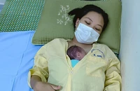 Quảng Nam: Cứu sống bé gái sinh non nặng 1kg, suy hô hấp