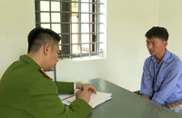 Kẻ say dùng dao tấn công vợ và con gái rồi thản nhiên đi ngủ