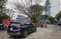 Hà Nội đồng loạt thí điểm thu phí trông giữ xe không dùng tiền mặt