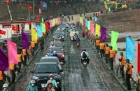 Cầu phao Phong Châu: 20 ngày chuẩn bị cho 90 phút 