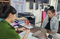 Thủ đoạn lừa đảo cũ nhưng tiệm vàng vẫn ‘dính’